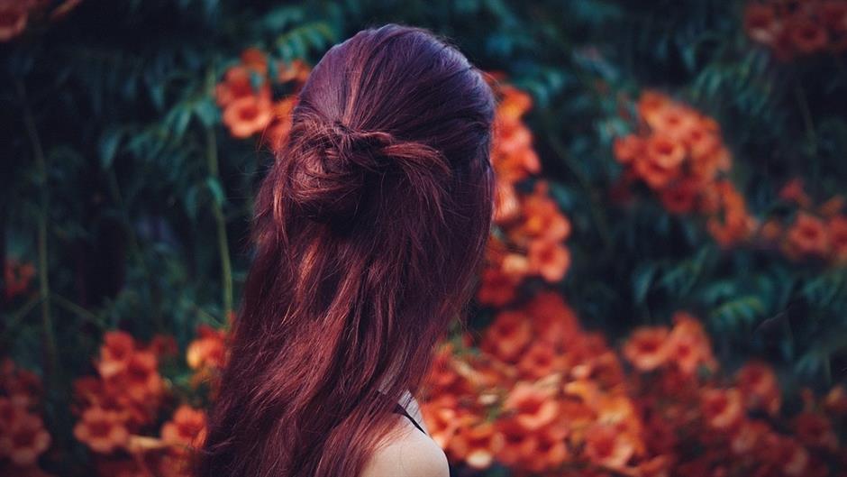 Zašto nam kosa više opada u jesen