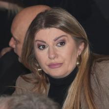 Zašto si zvala mog muža u pola 5 ujutru? Viki Miljković videla da je ova voditeljka pozvala 20 puta njenog supruga, pa se odmah suočila sa njom