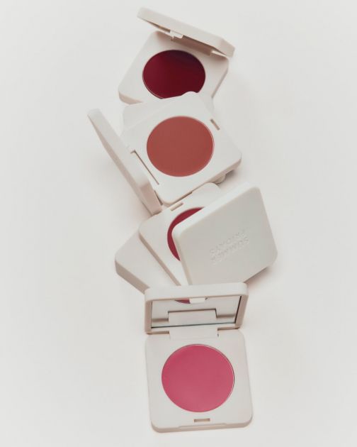 Zašto vam je blurring blush neophodan ako imate izražene pore na licu