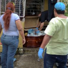 Zastrašujuće slike iz Ekvadora: Kartonske kutije umesto mrtvačkih sanduka, preminuli leže na ulici (FOTO/VIDEO)