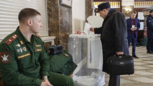 „Zauvek rat, više represije, Putin doživotno“: Dopisnici iz Moskve u analizi za Gardijan o „sumornim izgredima“ Rusije nakon predsedničkih izbora