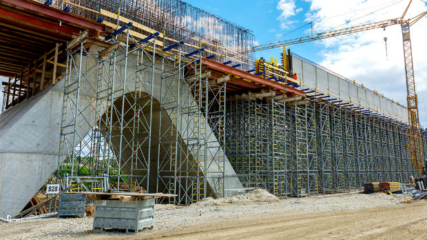 Završena izgradnja stubova na vijaduktu u plavnom delu Dunava