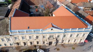 Završeni radovi na obnovi krova zgrade Srpske zadružne banke u Zrenjaninu