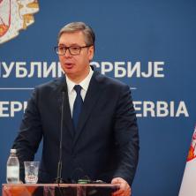 Završne pripreme za Insajder! Vučić Pre sastanka sam iskoristio da se ošišam (VIDEO)