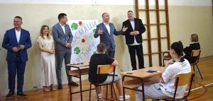 Završni ispit ove godine polaže 64.077 učenika osmog razreda