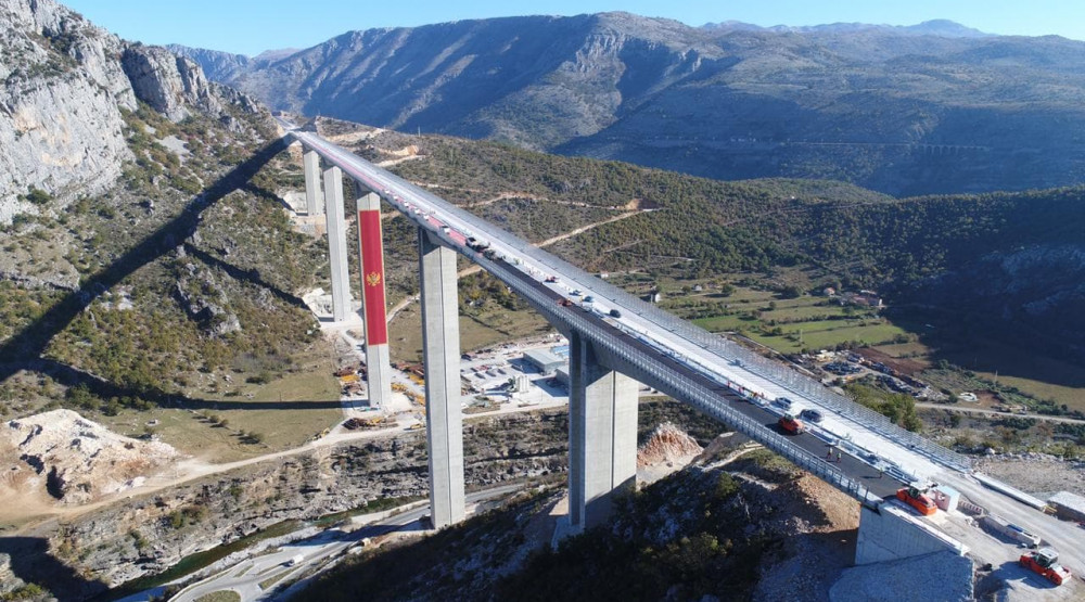 Završni radovi na mostu Moračica, arhitektonskom čudu autoputa Bar-Boljare