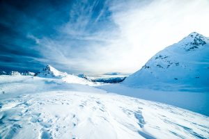 Zbog snega zatvoreni putevi Kopaonik – Brzeće i Novi Pazar – Sjenica
