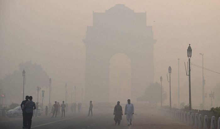 Zbog zagađenja moguća zabrana korišćenja privatnih vozila u Delhiju