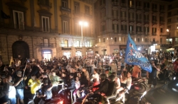 Zdravstveni zvaničnici kritikovali navijače Napolija, ali ne i gradonačelnik