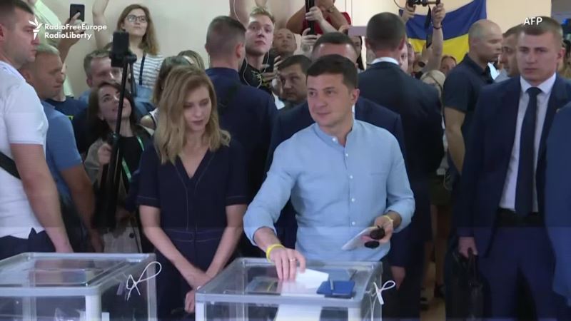 Zelenski i Porošenko glasali na parlamentarnim izborima