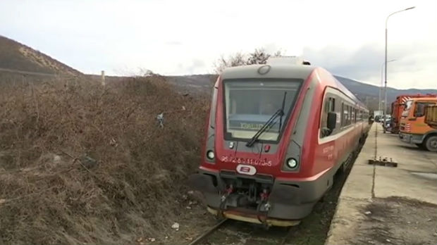 Železnička linija Beograd–Priština, dva moguća pravca