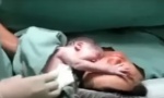 Žena je umrla na porođaju, a onda joj je tek rođeni sin stavio ruku na čelo: I oživela je!