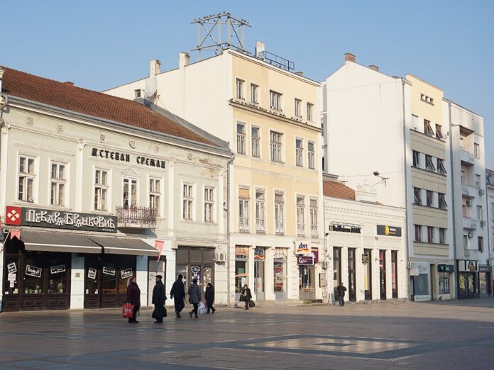 Zgrade niču, stari Niš nestaje – između arhitektonskog blaga i urbanističkog haosa