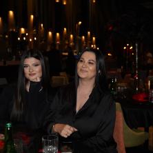 Žive u suvom zlatu, a ćerka Jane Todorović izabrala OVO zanimanje: Pevačica ponosna na svoju naslednicu Jedva čekam da krene da zarađuje