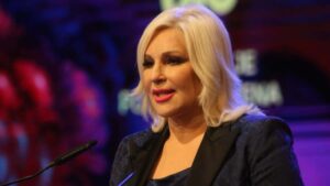 Zorana Mihajlović uručila priznanja na manifestaciji „Cvet uspeha za ženu zmaja”