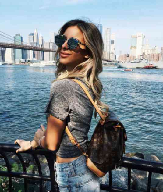 Zorannah sve očarala na crvenom tepihu u Njujorku: Ovom kombinacijom je pokazala zašto je najpopularnija modna blogerka u Srbiji (FOTO)