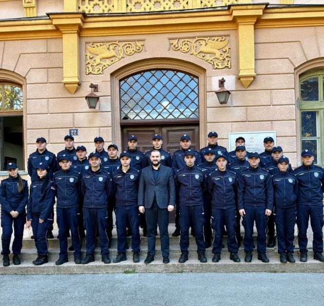 Zukorlić pozvao Bošnjake da se prijave na novi konkurs za policiju