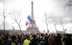 
					Žuti prsluci protestuju u Francuskoj 17. vikend zaredom 
					
									