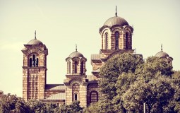 
					Zvaničnici Beograda s patrijarhom o uređenju platoa ispred crkava 
					
									
