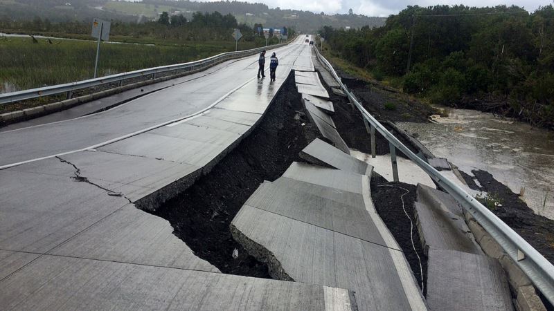 Zvaničnici ukinuli upozorenje na cunami nakon snažnog zemljotresa u Čileu