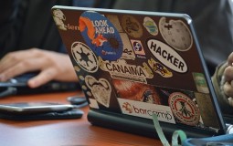
					Zvanično: Hakerski napad iz Srbije i BiH na institucije Kosova 
					
									