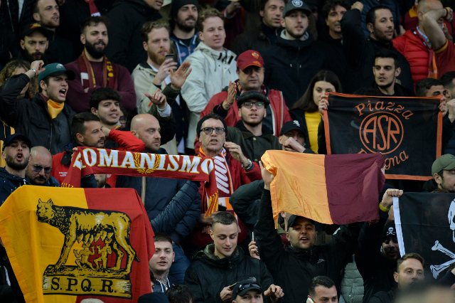 Zvanično, Roma pazarila u Čelsiju! (foto)