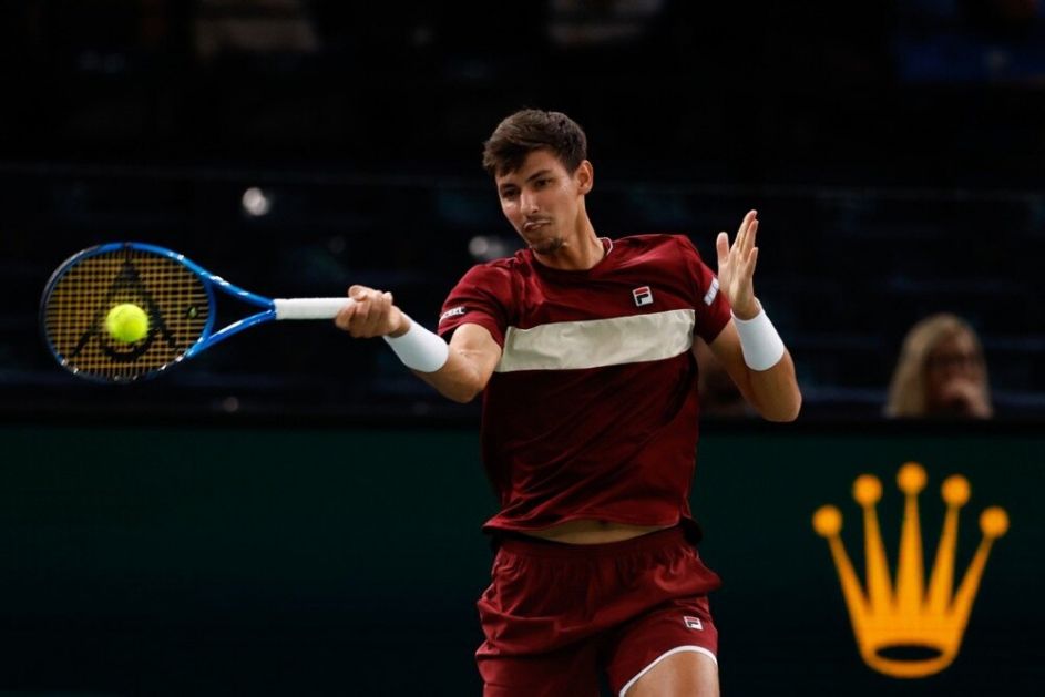 Zverev i Rune u osmini finala Mastersa u Torontu, Medvedev eliminisan od Popirina