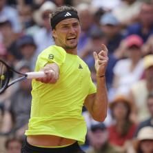 Zverev izgubio prvi set, pa razbio rivala