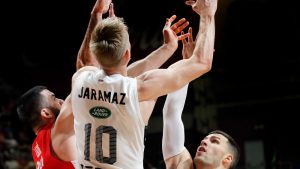 Zvezda kolo vodi, Partizan i Budućnost prate