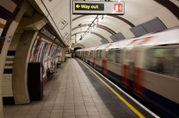 UŽASNA NESREĆA U NJUJORKU Metro otkinuo glavu čoveku